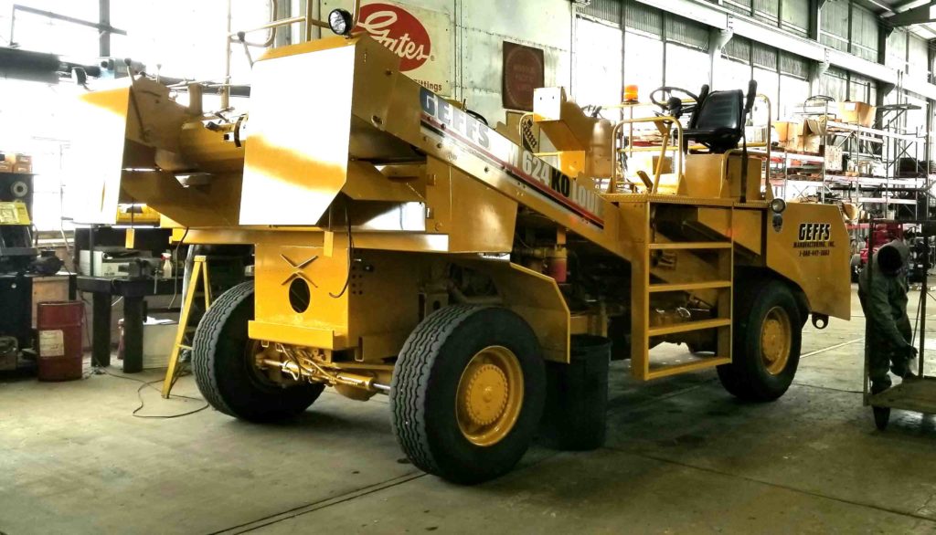 image of used chip spreader bm 624 yellow